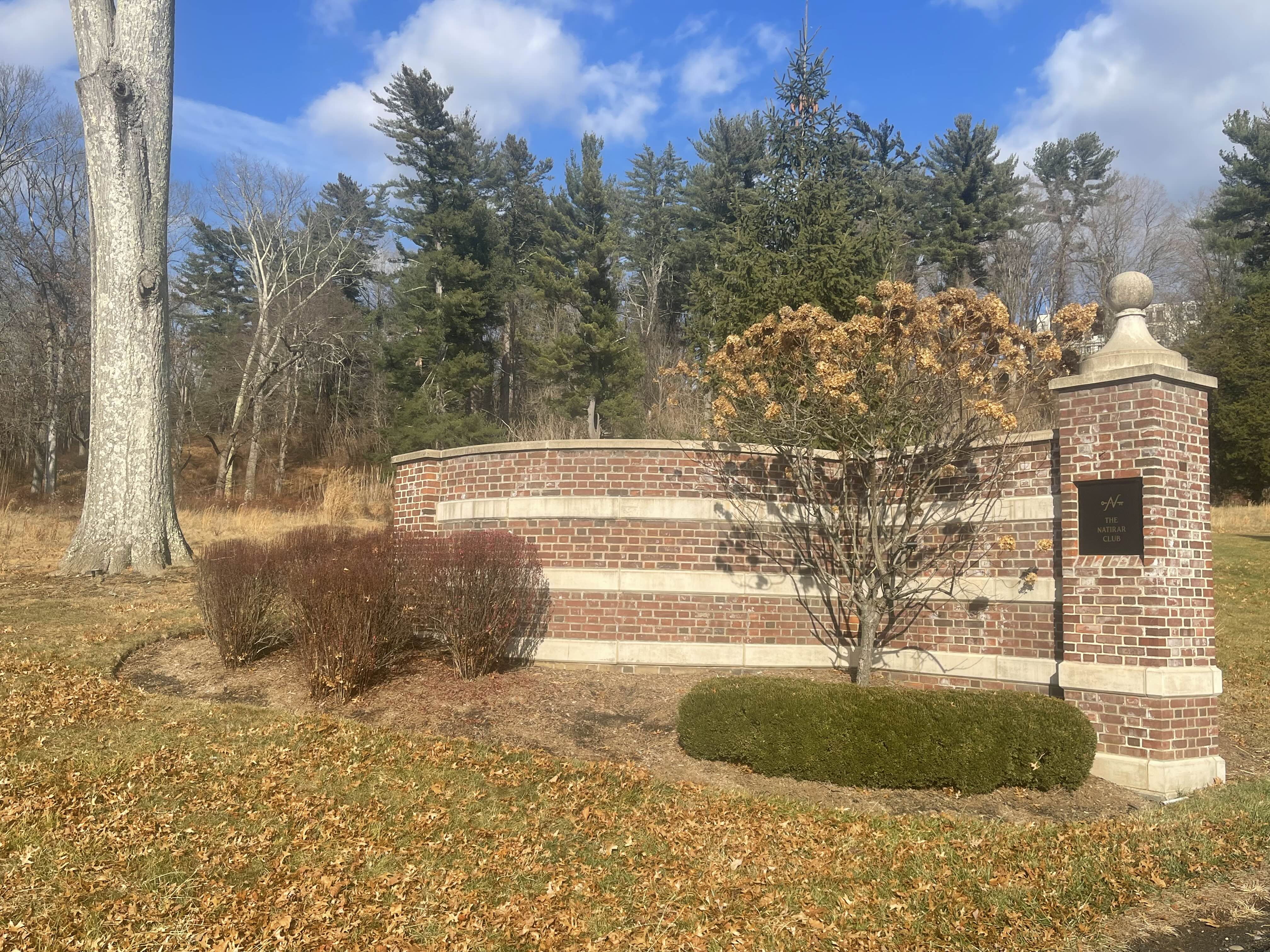 Natirar retaining wall and drainage system